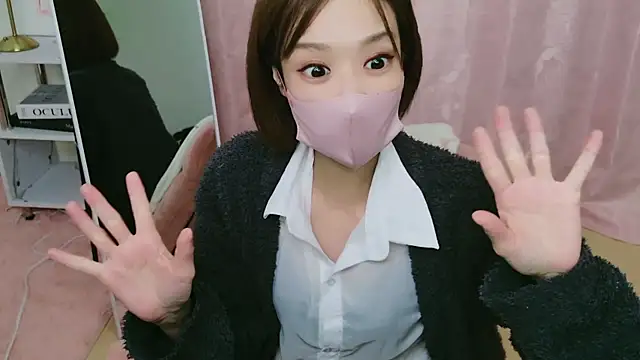 RYOKO desu online show from February 20, 2025, 8:36 pm