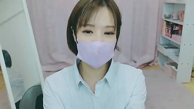 RYOKO desu online show from December 20, 2024, 2:08 am