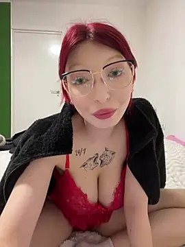 Alissa kiss online show from February 11, 2025, 6:01 pm