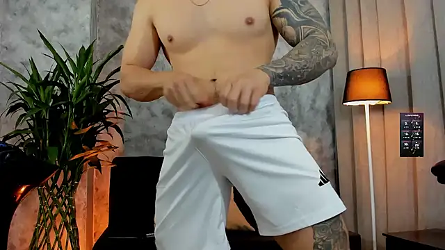 Snapshot of boyc022_ chatting on September 21, 2025, 11:54 pm boyc022  online show from September 21, 2025, 11:54 pm