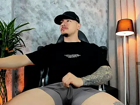 Snapshot of boyc022_ chatting on February 18, 2026, 2:46 pm boyc022 online show from February 18, 2026, 2:46 pm