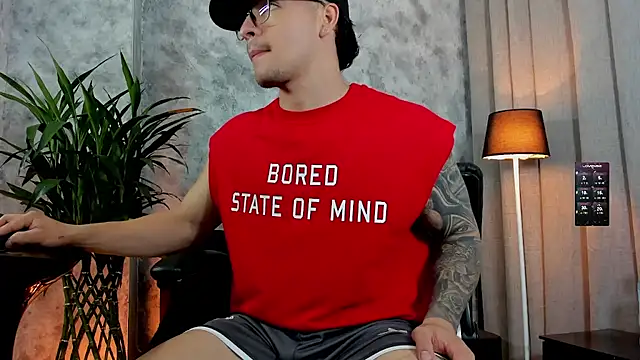 Snapshot of boyc022_ chatting on September 25, 2025, 10:38 pm boyc022  online show from September 25, 2025, 10:38 pm