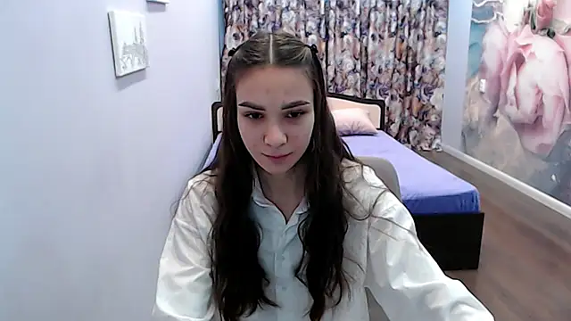 AmyJonas online show from February 5, 2025, 5:52 am