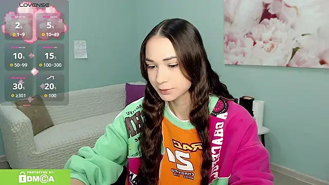 AmyJonas online show from October 20, 2025, 4:25 am