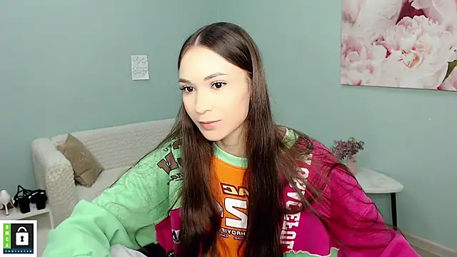 AmyJonas online show from November 12, 2025, 4:49 am