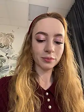  AngelMoon  online show from November 11, 2025, 4:18 am