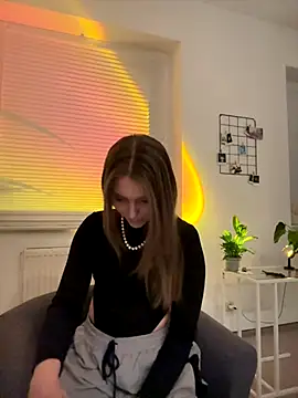 Evelina Raptor online show from December 1, 2024, 8:03 pm