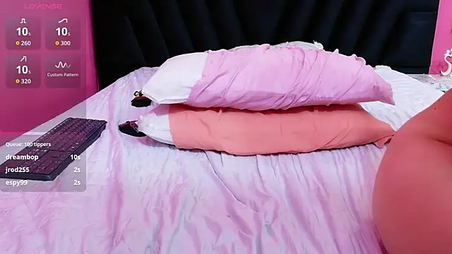 hornybarelylegalgirl online show from November 3, 2025, 12:16 am