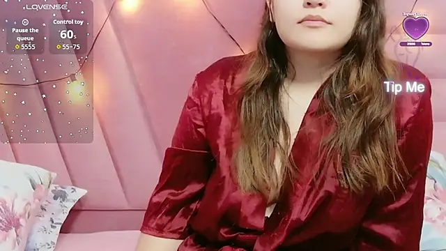 hornybarelylegalgirl online show from April 8, 2026, 12:28 pm