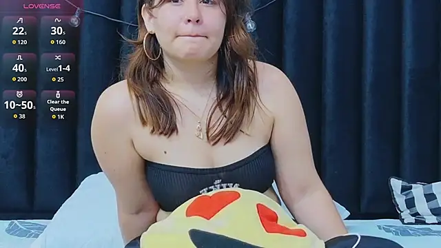 Snapshot of hornybarelylegalgirl chatting on October 3, 2025, 5:36 pm hornybarelylegalgirl online show from October 3, 2025, 5:36 pm