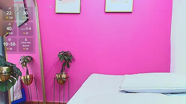 hornybarelylegalgirl online show from February 27, 2025, 12:56 pm