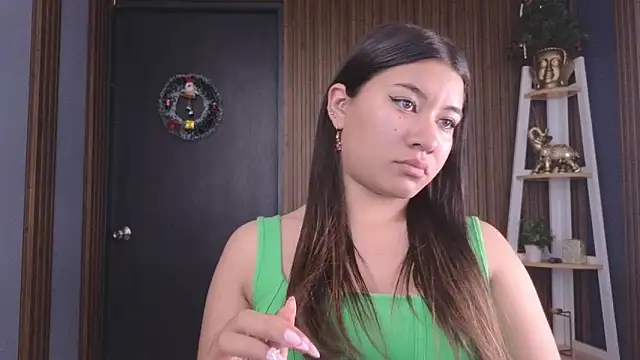 Snapshot of amber_kanne chatting on December 9, 2024, 7:29 pm amber kanne online show from December 9, 2024, 7:29 pm