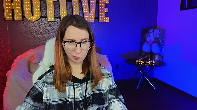 AliceBYKiss online show from December 13, 2024, 12:17 pm