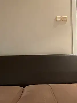 Snapshot of Dreamy_Kitty chatting on February 4, 2025, 4:29 pm Dreamy Kitty online show from February 4, 2025, 4:29 pm