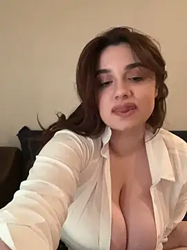 Snapshot of Dreamy_Kitty chatting on February 19, 2025, 3:38 pm Dreamy Kitty online show from February 19, 2025, 3:38 pm