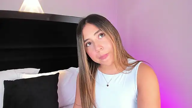 Snapshot of MelodyRey_ chatting on September 29, 2025, 9:53 pm MelodyRey  online show from September 29, 2025, 9:53 pm