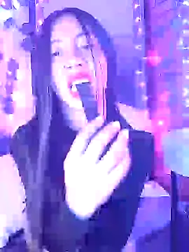-Lola Bunny online show from February 12, 2025, 4:33 am