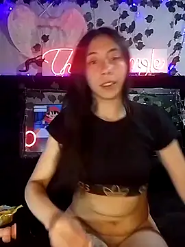 -Lola Bunny online show from March 19, 2025, 12:59 am