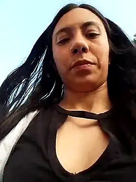 -Lola Bunny online show from March 16, 2025, 10:31 pm