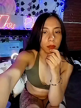 -Lola Bunny online show from March 17, 2025, 1:35 am