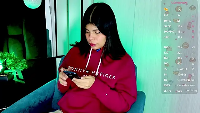 cutehanna1 online show from September 19, 2025, 11:09 pm