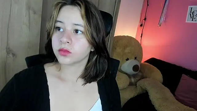 agnes 213 online show from February 27, 2026, 1:33 pm