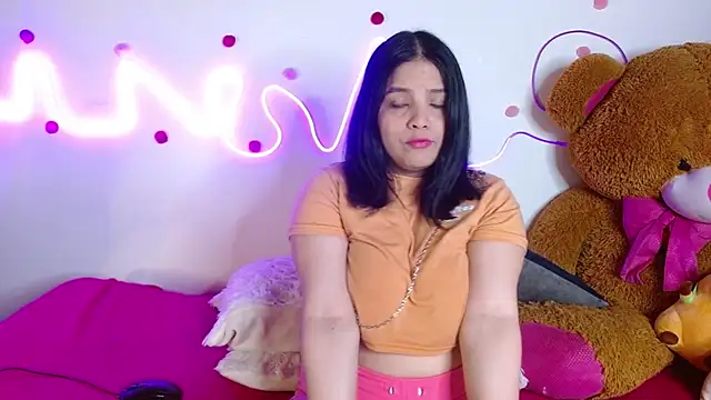 sophia cute1 1 online show from October 16, 2025, 2:58 pm