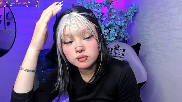 Theia moon online show from November 8, 2025, 5:11 am