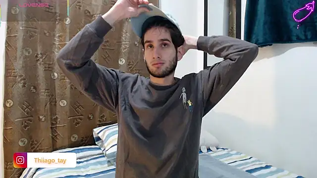 Thhiago tay online show from October 1, 2025, 4:44 pm