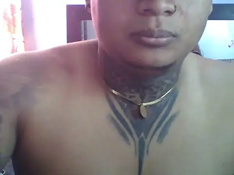 Snapshot of Realesf1114 chatting on October 9, 2025, 2:39 pm Realesf1114 online show from October 9, 2025, 2:39 pm