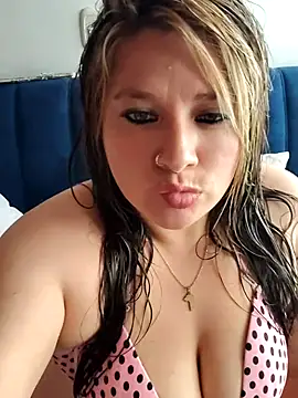 Neve Collins online show from July 29, 2026, 2:49 pm