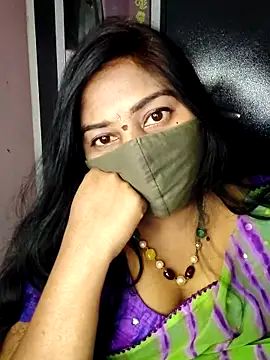 Snapshot of RomeoJuliet345 chatting on February 2, 2026, 10:58 am RomeoJuliet345 online show from February 2, 2026, 10:58 am