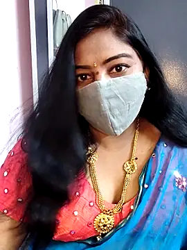 Snapshot of RomeoJuliet345 chatting on February 3, 2026, 7:35 am RomeoJuliet345 online show from February 3, 2026, 7:35 am