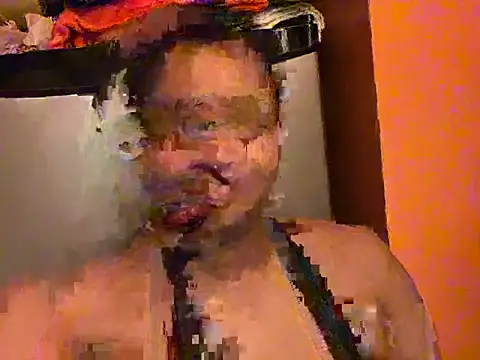 Snapshot of Makemymoney27 chatting on February 16, 2025, 6:10 am Makemymoney27 online show from February 16, 2025, 6:10 am