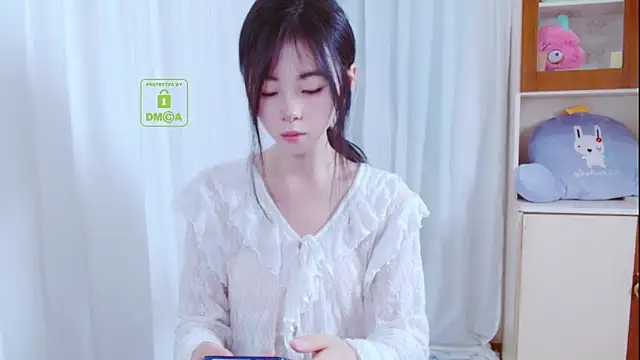 xiyao1314 online show from October 8, 2025, 1:51 am