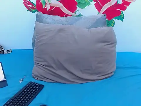 Snapshot of SexyEbony37X chatting on October 3, 2025, 2:37 am SexyEbony37X online show from October 3, 2025, 2:37 am