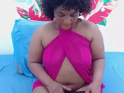 Snapshot of SexyEbony37X chatting on October 15, 2025, 3:38 am SexyEbony37X online show from October 15, 2025, 3:38 am