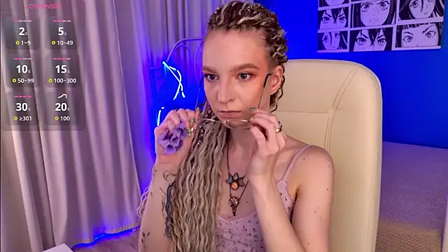 VioletShine online show from June 18, 2026, 10:53 am
