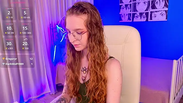 Snapshot of VioletShine chatting on May 31, 2026, 12:44 pm VioletShine online show from May 31, 2026, 12:44 pm