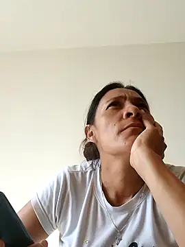 SAMANTA 09- online show from February 21, 2025, 8:16 pm