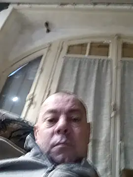 hugoboys76 online show from December 31, 2024, 3:42 pm