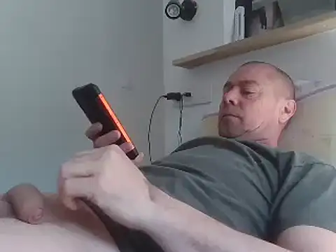 hugoboys76 online show from March 17, 2025, 11:21 am