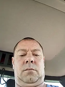 hugoboys76 online show from September 15, 2025, 12:05 pm
