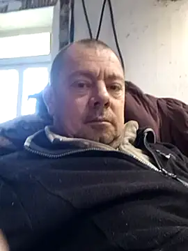 hugoboys76 online show from January 6, 2025, 11:18 am
