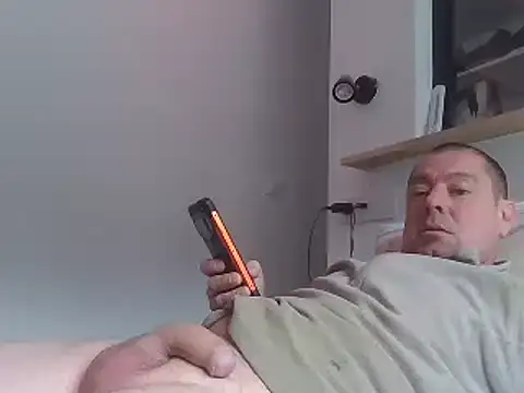 hugoboys76 online show from March 10, 2025, 11:23 am