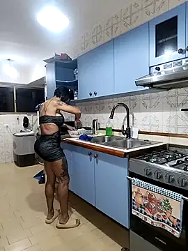 Snapshot of Alison_fitness chatting on September 27, 2025, 12:39 am Alison fitness online show from September 27, 2025, 12:39 am