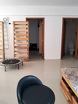 Snapshot of Alison_fitness chatting on March 9, 2025, 6:54 pm Alison fitness online show from March 9, 2025, 6:54 pm