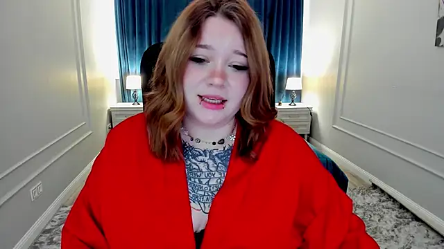 MoonLghte online show from February 11, 2025, 12:36 pm