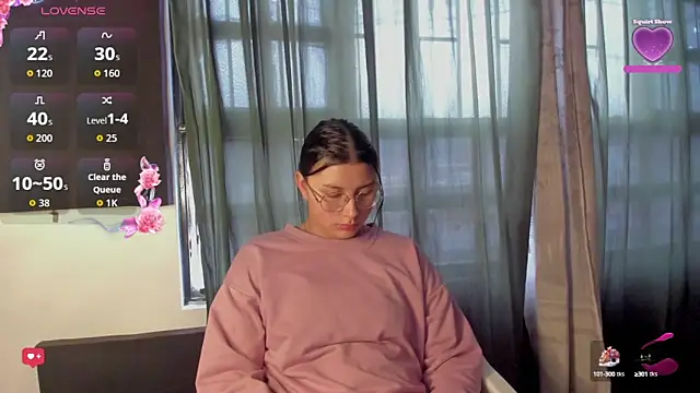 Noellesable online show from September 30, 2025, 5:19 pm