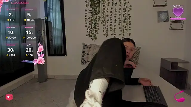 Noellesable online show from September 27, 2025, 5:30 pm